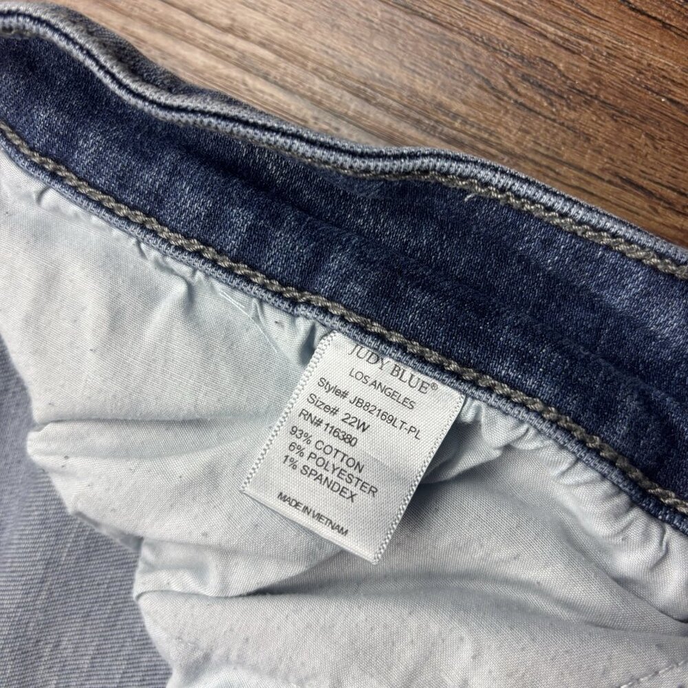 Judy Blue Boyfriend Fit Jeans Destroyed Medium Wash JB82169LT Women’s Size 22W - Picture 10 of 11